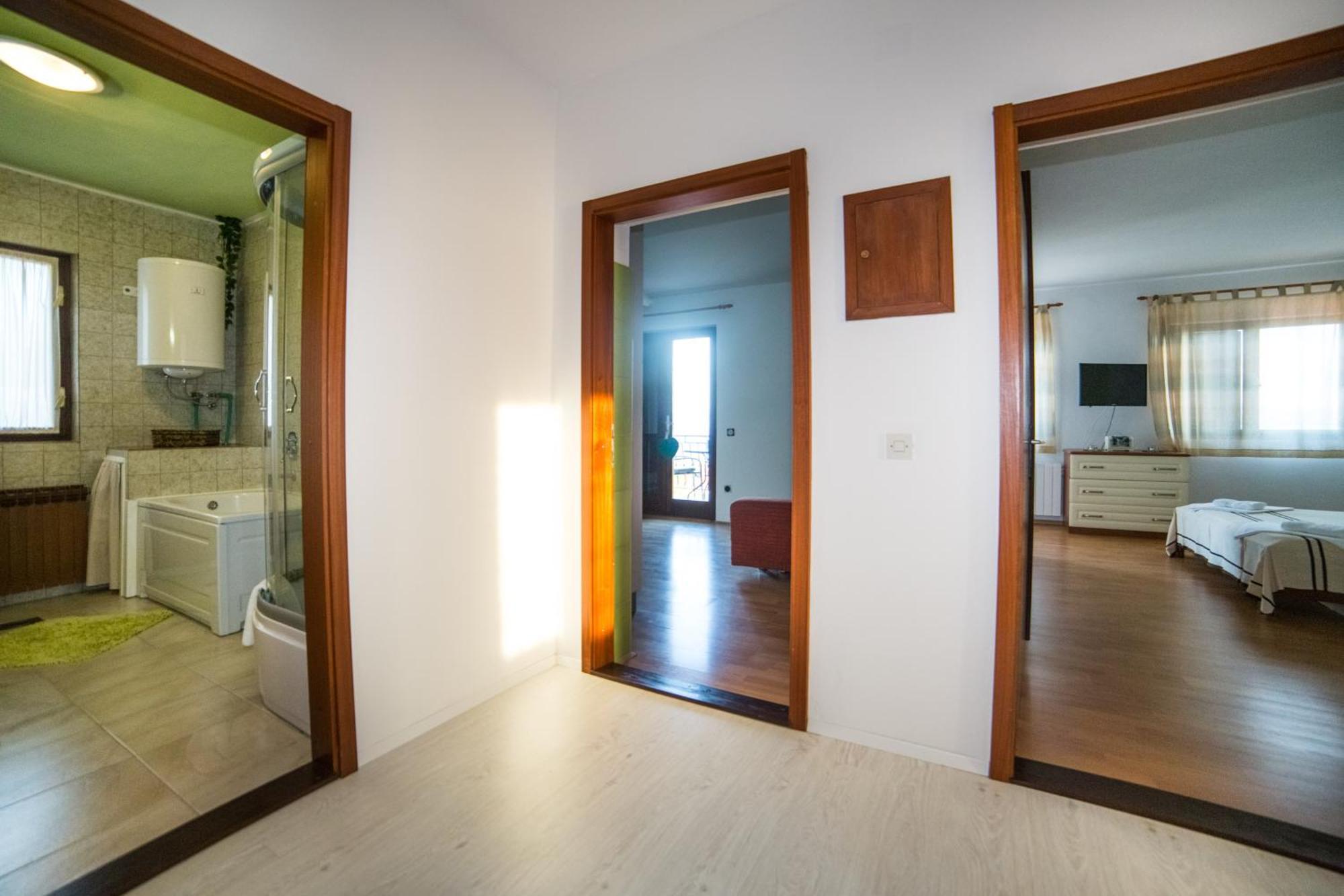 Apartment Mande Brist Exterior photo